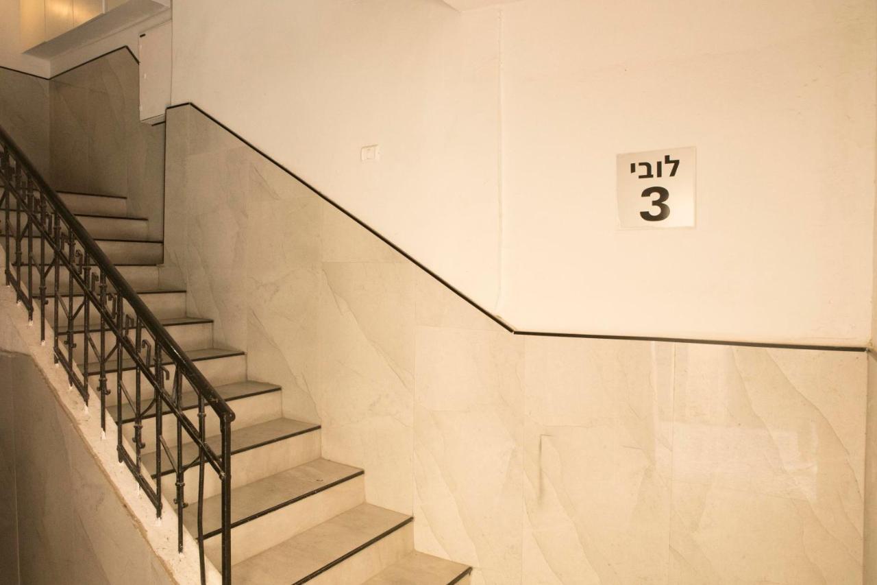 Bauhaus Stylish Apartments - By Bookiz Tel Aviv Exterior foto