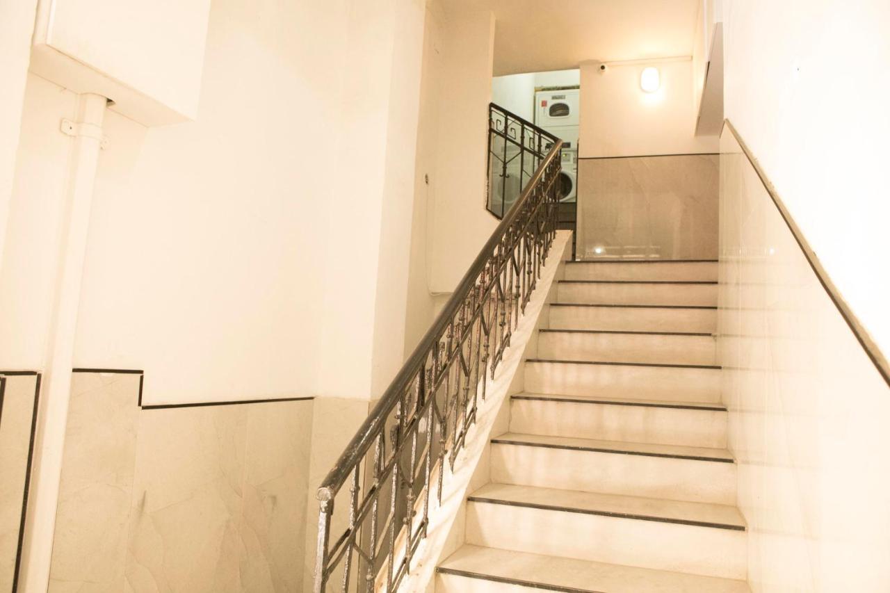 Bauhaus Stylish Apartments - By Bookiz Tel Aviv Exterior foto